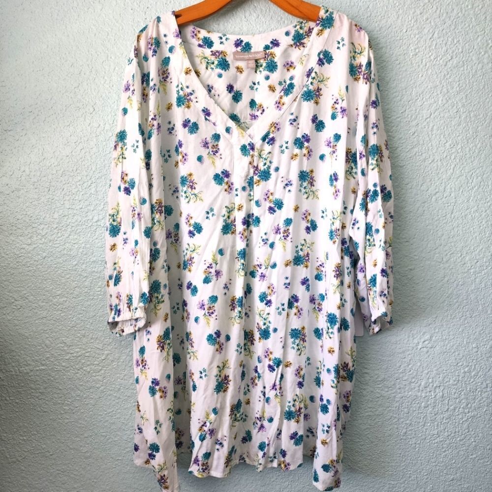 Woman within floral summer Bohemian top Blouse